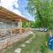 House Mali dvori
