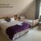 The Curragh Country House Accommodation - 纽布里奇