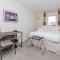 Central Modern Flat for 4-6 & dedicated parking - Henley-on-Thames