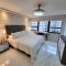 Deluxe Beach Resort - HORA RENTALS