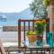 Kourita Garden Apartment with Sea View near to the port of Milos - Adamantas