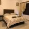 Luxury3 bedroom 6 sleeper penthouse apartment in Shellybeach