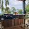 Kingsley Lake View & Paddocks - A group retreat with hot tub, sports bars & spectacular lake views in the Mendip Hills AONB - Chew Stoke
