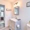 Cozy Tobyhanna Cabin with Hot Tub and Resort Amenities - 托比汉纳