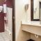 Red Roof Inn St Louis - Troy, IL