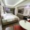 Safi Royal Luxury Metropolitan