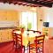 Apartment in Montaione with fireplace - La Collina