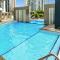 Level 30 Oracle Tower 2 Stunning views and free parking - GC Getaways