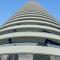 Level 30 Oracle Tower 2 Stunning views and free parking - GC Getaways