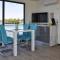 Hausboot Floating House Leni in Ribnitz-Damgarten