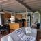 DullVino Cottage no 15 at Critchley