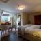 Parva Farmhouse Riverside Guesthouse