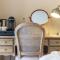 Parva Farmhouse Riverside Guesthouse