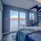 Modern Winnipesaukee Lake Front Retreat (Venice)