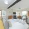 Borrowfield Lodge