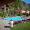 HOTEL CARPATHIA
