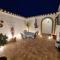 Lovely 2 Bed Apartment with Stunning views & Pool