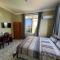 PHYLLEN HOTEL