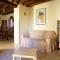 FULVIA - Courtyard apartment with balcony - Arona