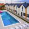 Comfortable holiday homes with a pool, Rewal