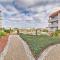 Coastal Condo with Dock Access, 2 Miles to Beach! - 科珀斯克里斯蒂