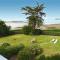 Villa with direct access to the beach
