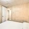 Game Room, Fire Pit and Deck Spacious Poconos Home! - ليك هارمونى