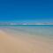 HiGuests - Luxurious 1BR in Palms with Private Beach Access - Dubaj