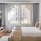 HiGuests - Luxurious 1BR in Palms with Private Beach Access - Dubaj