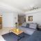 HiGuests - Luxurious 1BR in Palms with Private Beach Access - Dubaj