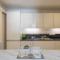 HiGuests - Luxurious 1BR in Palms with Private Beach Access - Dubaj