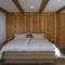Studio 1111 with Sauna & Hot Tub
