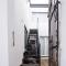 Tallets Apartment with Balcony & Parking - 图克斯伯里