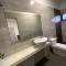 Five BEDROOMS RESIDENTIAL HOME WITH FREE WIFI
