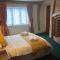 Crown Hotel