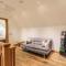 1 The Coach House