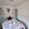 Beautiful Apartment With Gardenlk - 卡布尔