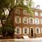 Morris House Hotel