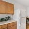 Charming 1BR Apt in North Center Near Shops- Larchmont 3