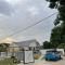 HOMESTAY ASTON GARDEN KB