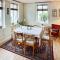 8 person holiday home in MÅLØY-By Traum