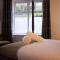 The Rosedale Hotel & Restaurant