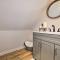 Lovely Roscommon Cabin Less Than 3 Mi to Higgins Lake! - Roscommon