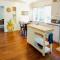 Cloverdale Creekside Retreat