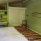 Cloverdale Creekside Retreat