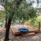 Cloverdale Creekside Retreat