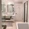 Perfect Wrigleyville Stay