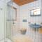 Apartment with a joint pool in Watring