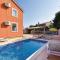 Stunning Home In Valbandon With Jacuzzi, Wifi And Outdoor Swimming Pool - Štinjan