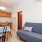 One-Bedroom Apartment In Posedarje